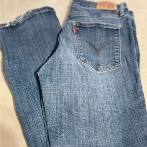 *used* Levi’s 315 shaping bootcut size 29.